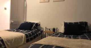 Contractors Grove 2 Bed House Town Centre Location - Wellingborough - 5