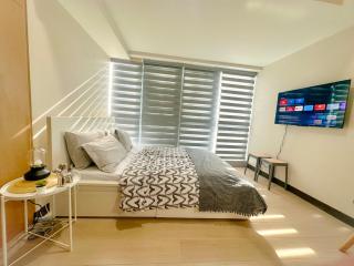 1BR BGC Uptown Modern Condo Netflix 200Mb Wifi - Manila - 9