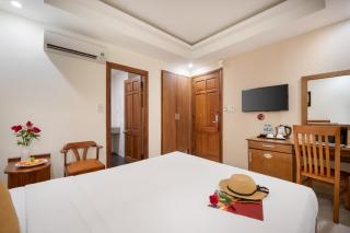 Twilight Beach Hotel - 1