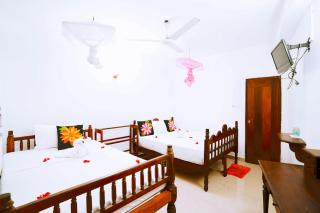 The Frangipani motel - 4