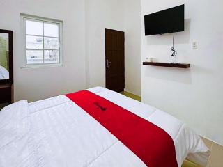 RedDoorz near Stasiun Pematangsiantar - Pematangsiantar - 7