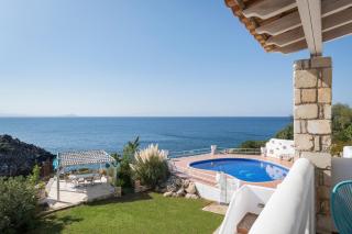 Seafront Villa Shore, Sea & Sun Villas - Chorafakia - 2