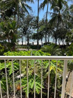Chrissy’s Cozy Cove - Palm Cove - 9