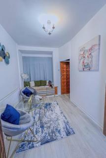 2 bedroom house perfect for contractors - 7