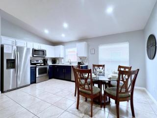 Terrific Value 4Bd Pool Gm Spa Hm Sandy Ridge-640B home - Davenport - 5