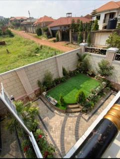 Serene villaz - Kampala - 8