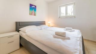 100 Meter zur kristallklaren Adria - Baška (Bescanuova) - 2