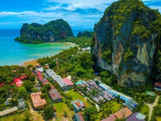 Diamond Cave Resort - Railay Beach - 3