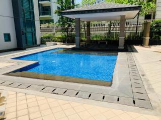 One Palm Tree Villas Condominium - Studio Room with Balcony - Across Terminal 3 - Manila - 5