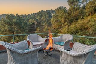 Night Sky Stay kasauli Entire 3BHK 4BHK 6BHK peaceful with massive Garden Walking Path - Solan - 3