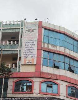 Spacious Flat - Centrally Located - Hyderabad - 0