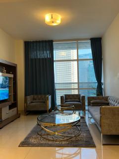 Spacious Flat in Dubai Downtown - 6