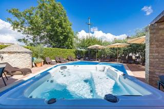 Villa Bucks near Poreč for 20 persons with Sea View, Whirlpool, Sauna & Fitness - Višnjan - 7