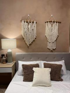 Japandi-Filipino Home 2-Bedrooms with Parking - Dauis - 6