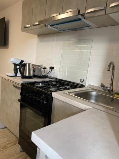 Sunny Hill Apartments - 4