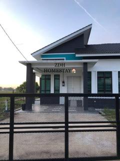ZDH Homestay - 0