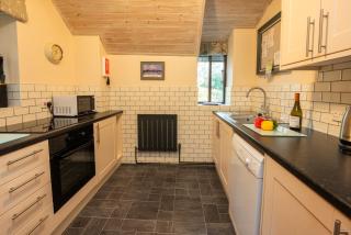 The Coach House, Skelwith Bridge - 2