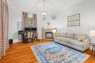 The Onyx Bungalow - Lake Charles - 4