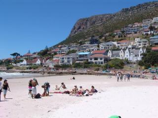 Sunset Haven: Mountain Views & Office Space - Kaapstad - 8