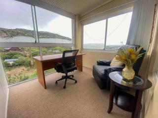 Sunset Haven: Mountain Views & Office Space - Kaapstad - 4