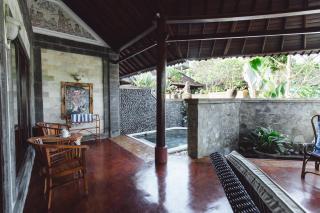 Kishi-Kishi ArtVilla - Blahbatu - 4