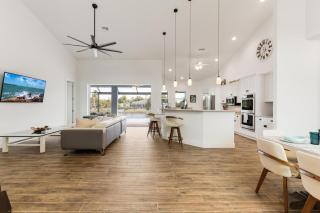 Villa Siren Calling - Cape Coral - Roelens Vacations - Matlacha - 3