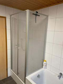 Appartio - Ferienwohnung "Dorfblick" Erdgeschoss - 6 Personen - Netflix - Waschmaschine - Hofheim in Unterfranken - 2