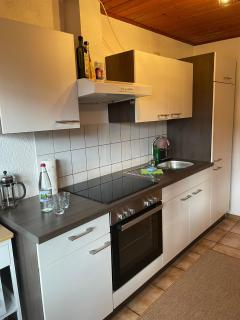 Appartio - Gästehaus "Dorfblick" - komfortable Ferienwohnungen mit Küche und Waschmaschine - Hofheim in Unterfranken - 2