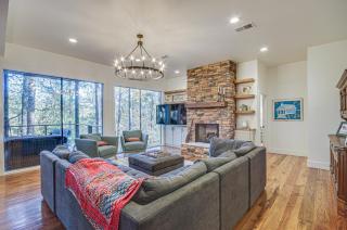 Waterfront Terry Home with 3 Decks and Hot Tub! - Terry - 6