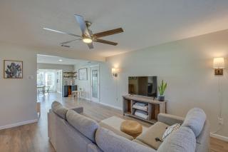 Game Room and Fire Pit Family-Friendly Aubrey Home - 5