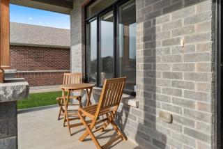 Elegant 4BR Family Home by Prince Edward Area - Belleville - 4