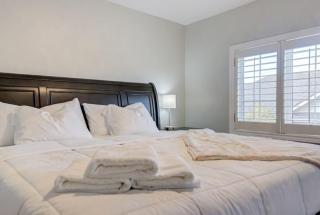 4-BR Family Haven - Near Wonderland and Vaughan Mills - Vaughan - 3