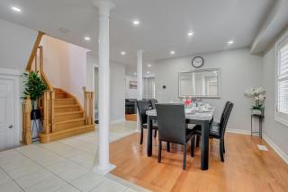 4-BR Family Haven - Near Wonderland and Vaughan Mills - Vaughan - 1