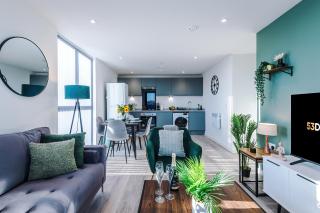 NEW! Stunning 2-bed apartment in Liverpool by 53 Degrees Property - Amazing location, Ideal for Small Groups - Sleeps 4! - 6