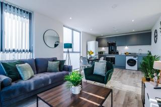 NEW! Stunning 2-bed apartment in Liverpool by 53 Degrees Property - Amazing location, Ideal for Small Groups - Sleeps 4! - 5