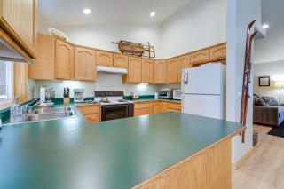 Charming Truckee Cabin 5 Mi to Donner Lake! - Truckee - 2