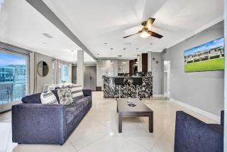 Beach Isles Modern 1BR Waterfront Apartment with Patio - Fort Lauderdale - 0