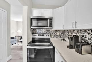 Poinciana Getaway 1BR Apartment Near FLL Airport - Fort Lauderdale - 8