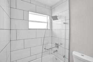 Poinciana Getaway 1BR Apartment Near FLL Airport - Fort Lauderdale - 7