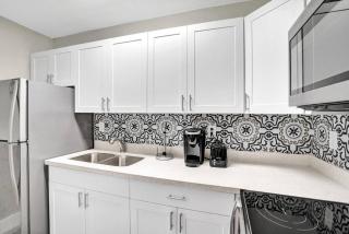 Poinciana Getaway 1BR Apartment Near FLL Airport - Fort Lauderdale - 1