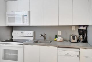 Waves Beach Town Spacious Studio Apartment For 4 People - Pompano Beach - 8