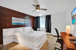 Waves Beach Town Studio Apartment - Pompano Beach - 6