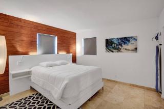 Waves Beach Town 2BR Apartment With Balcony - Pompano Beach - 8
