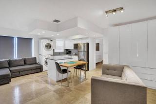 Waves Beach Town 2BR Apartment With Balcony - Pompano Beach - 0