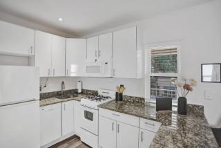 Beach Isles Modern Studio Apartment in Fort Lauderdale - Fort Lauderdale - 3