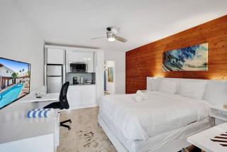 Waves Beach Town Cozy Studio Apartment - Pompano Beach - 8