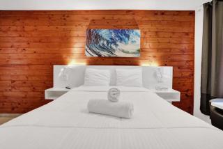Waves Beach Town Cozy Studio Apartment - Pompano Beach - 0