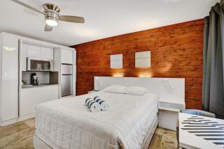 Waves Beach Town Cozy Studio Apartment - Pompano Beach - 7