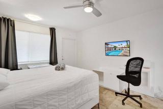 Waves Beach Town Cozy Studio Apartment - Pompano Beach - 6