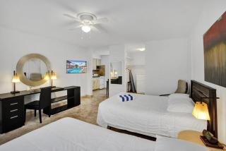 Waves Beach Town Spacious Studio Apartment For 4 People - Pompano Beach - 5
